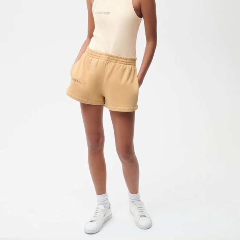 Pangaia Shorts Medium Elastic wasit, 100% organic cotton. Medium weight fabric.